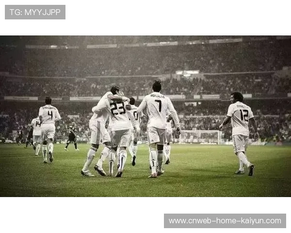 皇家马德里连续逼抢成功，进攻再次形成